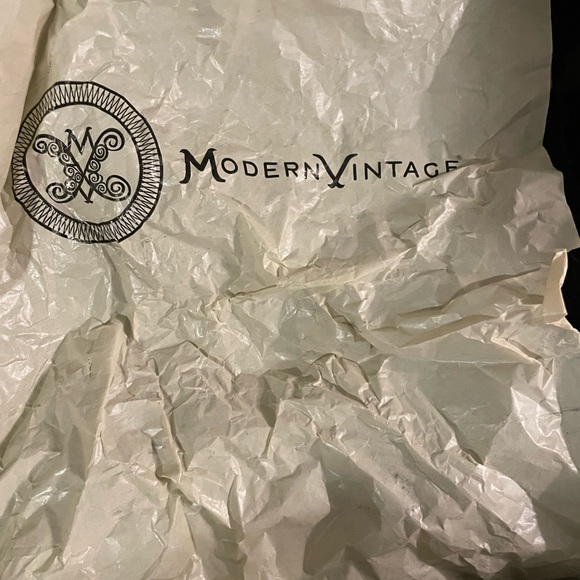 EUC Modern Vintage T-strap sandals size 7 - Picture 7 of 9